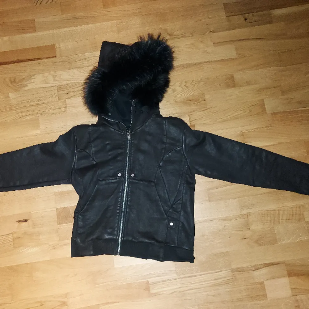 detachable fur hood waxed hoodie från ranger cartel 