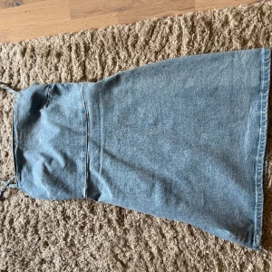 Jeans klännig - En jeans klänning. 