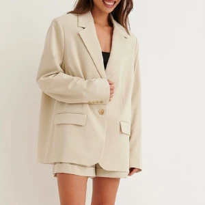 Boxig blazer - Fin blazer i boxig passform, oanvänd med lappen kvar 🤎
