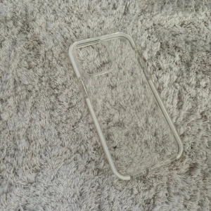 iPhone skal  - Helt nytt iPhone skal endast uttaget ur förpackning men var fel modell.  iPhone 14 PRO Max ifrån holdit  130kr plus frakt 