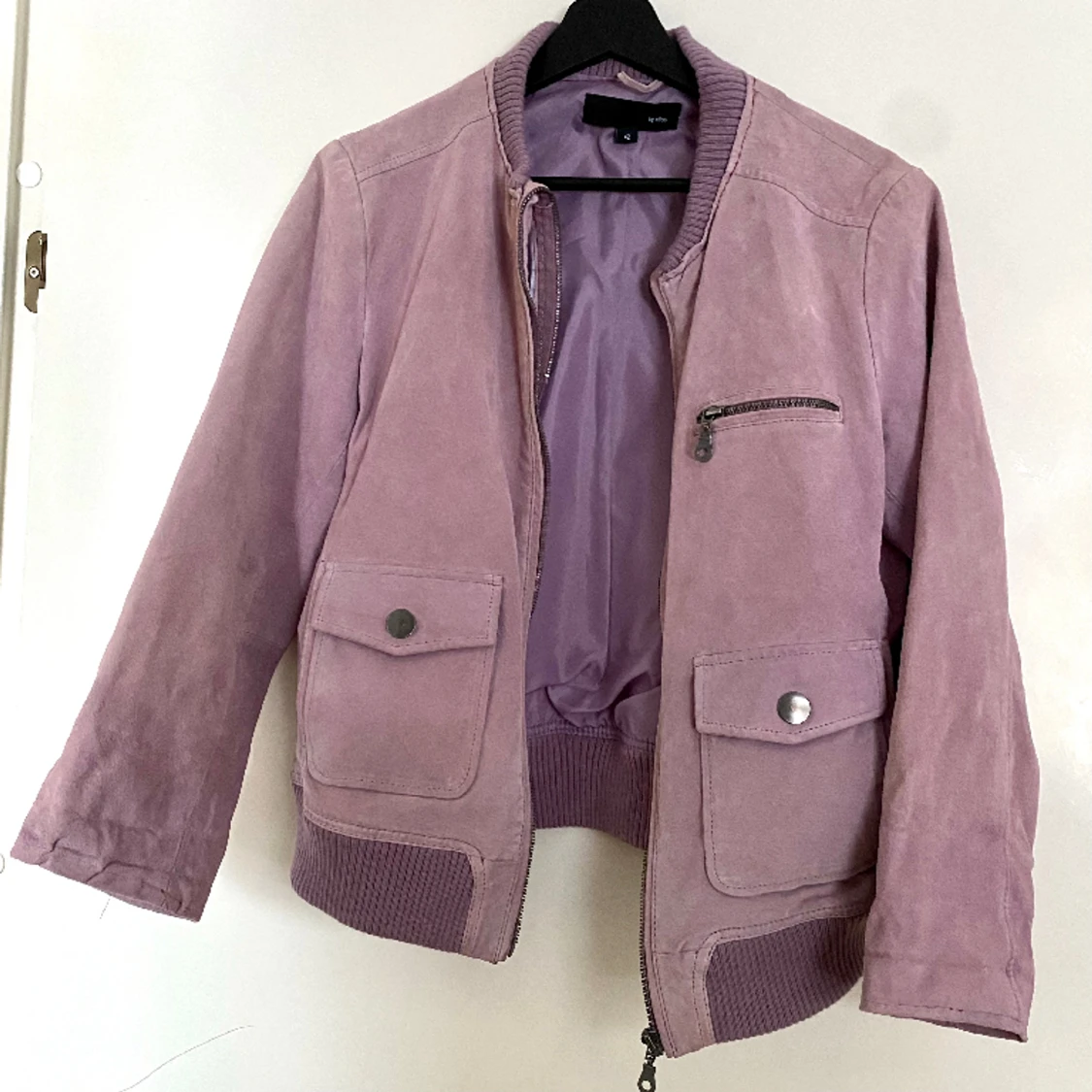 Ljuslila mockajacka - 90