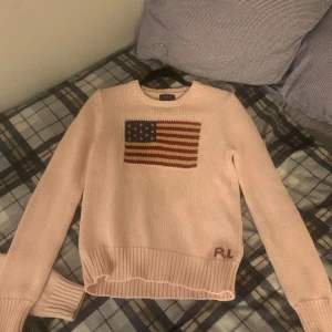 Ralph Lauren Flagg tröja  - Säljer då jag har en annan. 