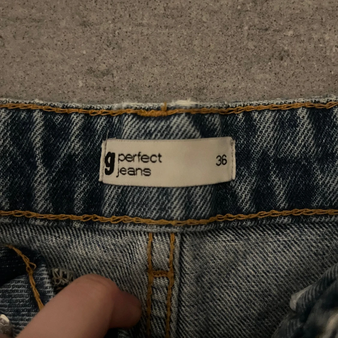 Jeans från Gina tricot  - 90