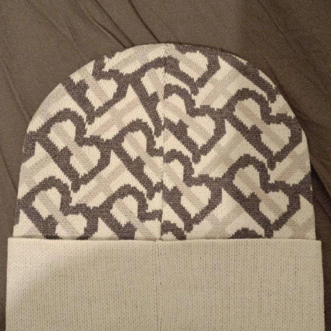 Burberry möss  - 90