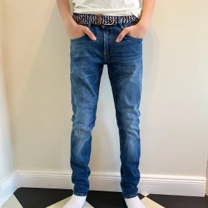 Replay "Anbass" Jeans - Tjena! Säljer dessa feta Replay Jeans 😊 Modellen på Jeansen är "Anbass" och skicket är 9/10 ⭐️ Priset är inte fast utan kan ändras 💵 Om du har några funderingar tveka inte på att fråga 😊