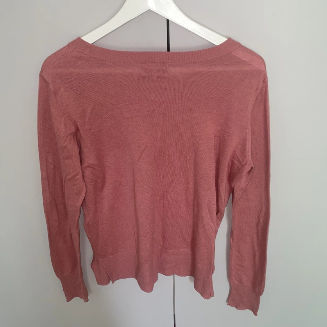 Tunn stickad tröja  - 90