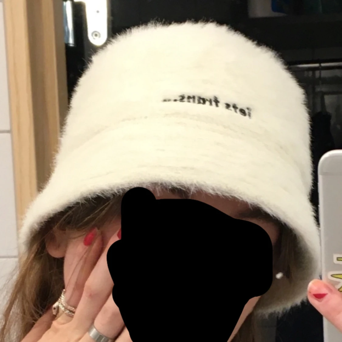 iets frans… bucket hat