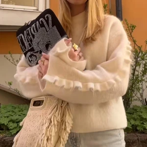 Arket tröja - Jätte fin mohair tröja ifrån arket som jag använt 1 gång😍Nypris: 1000kr