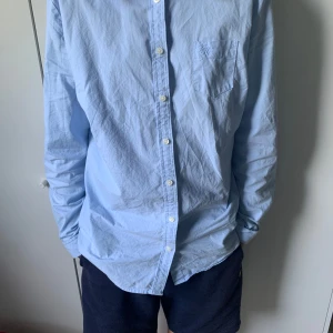 Tommy Hilfiger skjorta  - Riktigt fett Tommy Hilfiger skjorta använd 3-5 gånger typ 