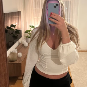 Topp 🩷 - topp från ginatricot, använd en gång 🩷 