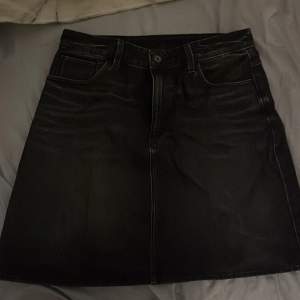 Super fin jeans kjol från g-star oanvänd 