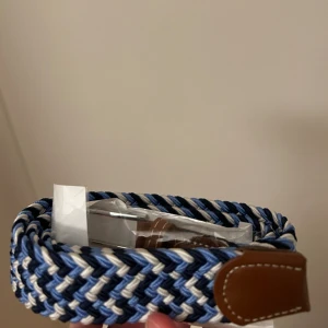 Grish bälte - Säljer helt oanvänt bälte. 105cm långt. Pris kan diskuteras vid snabb affär.