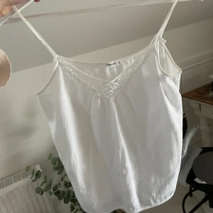 Linne  - Fint linne från Filippa K. Storlek S. Passar även mig med XS. Fint skick.
