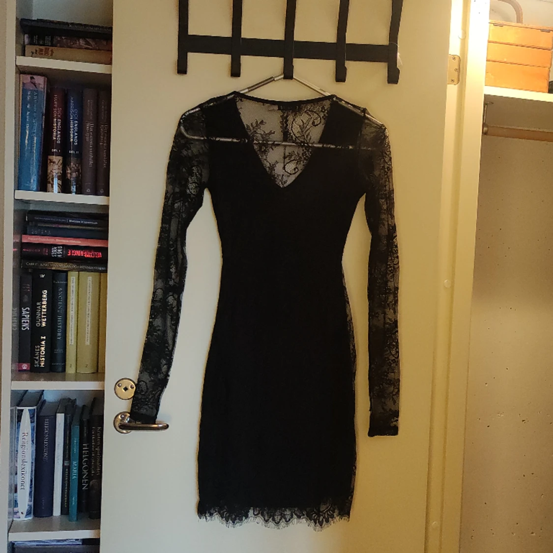 Superfin spetsklänning, oanvänd