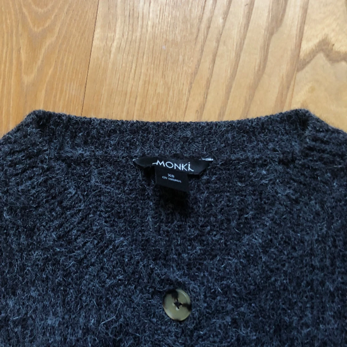 Fin stickad kofta från Monki - 90