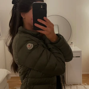 Moncler Jacka - Moncler Lans dunjacka Storlek: 1