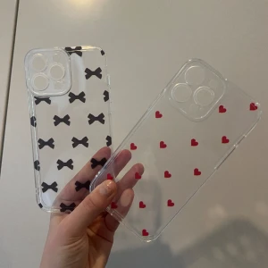 iPhone skal  - För iPhone 13 PRO max, oanvända skal. Båda för 100kr