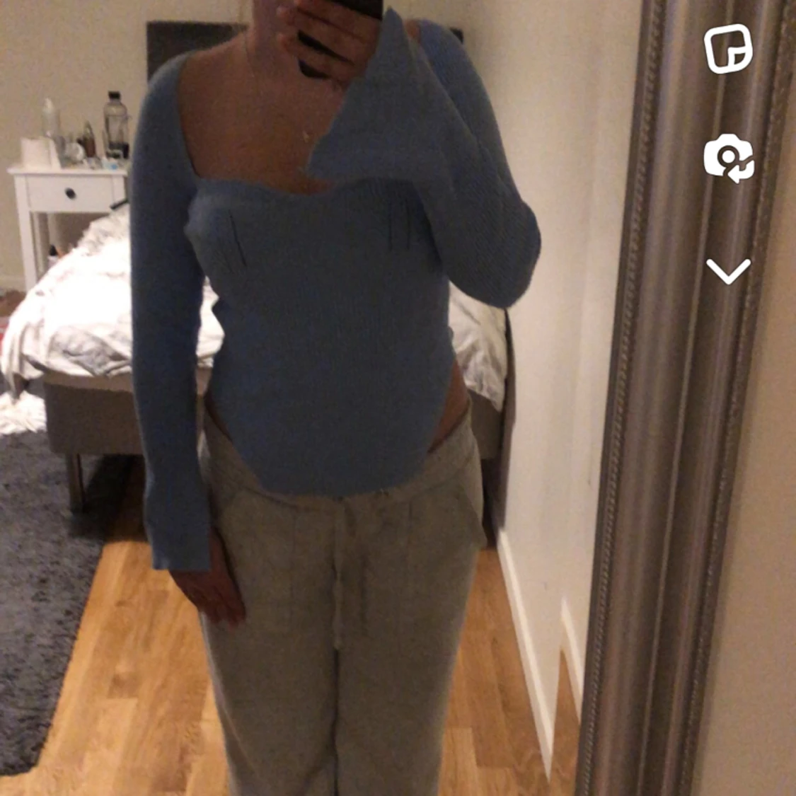 Söt ljusblå tröja - 90