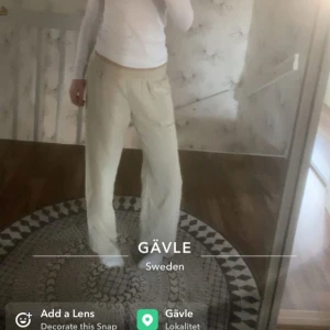 Linnebyxor från Lindex  - Jätte fina linne byxor från Lindex strlk 158/Xss fint skick inte använda så mycket 