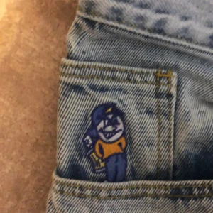 Polar skate 93 Denim jeans - Säljer ett par feta polar skate 93 jeans då de inte längre kommer till användning. Finns inga defekter eller fläckar  För fler bilder eller andra frågor skriv privat
