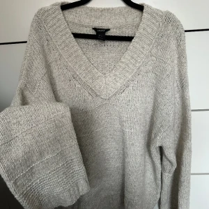 Tröja - Stickad mjuk tröja 