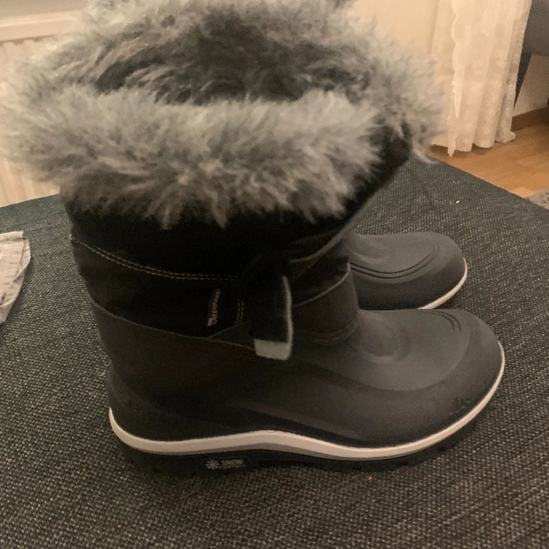 Vinter stövlar   ( Nya) - 90