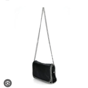 Tiamo väska M - Säljer min tiamoväska! Jättefint skick, några år gammal