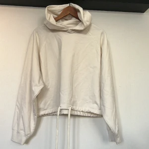 Hoodie  - Hoodie i storlek M  Kan inte märket 