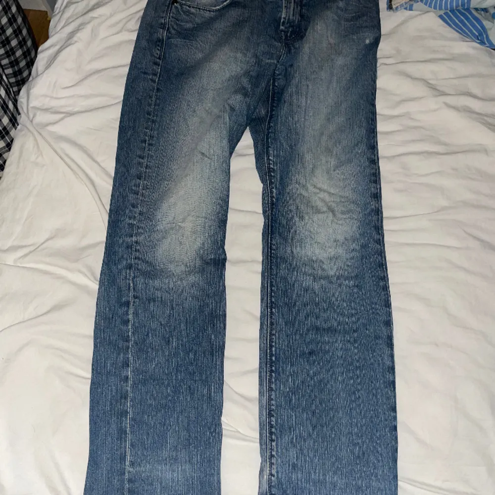 Jeans från studs storlek 34/34, jag är 185 o de är lite långa på mig.. Jeans & Byxor.