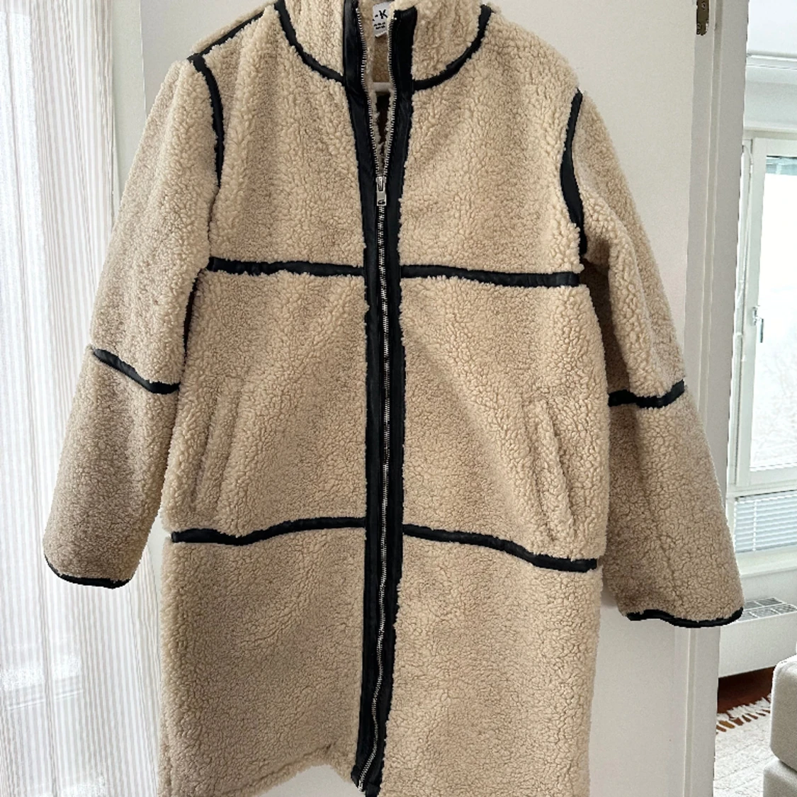 Teddyjacka från NAKD