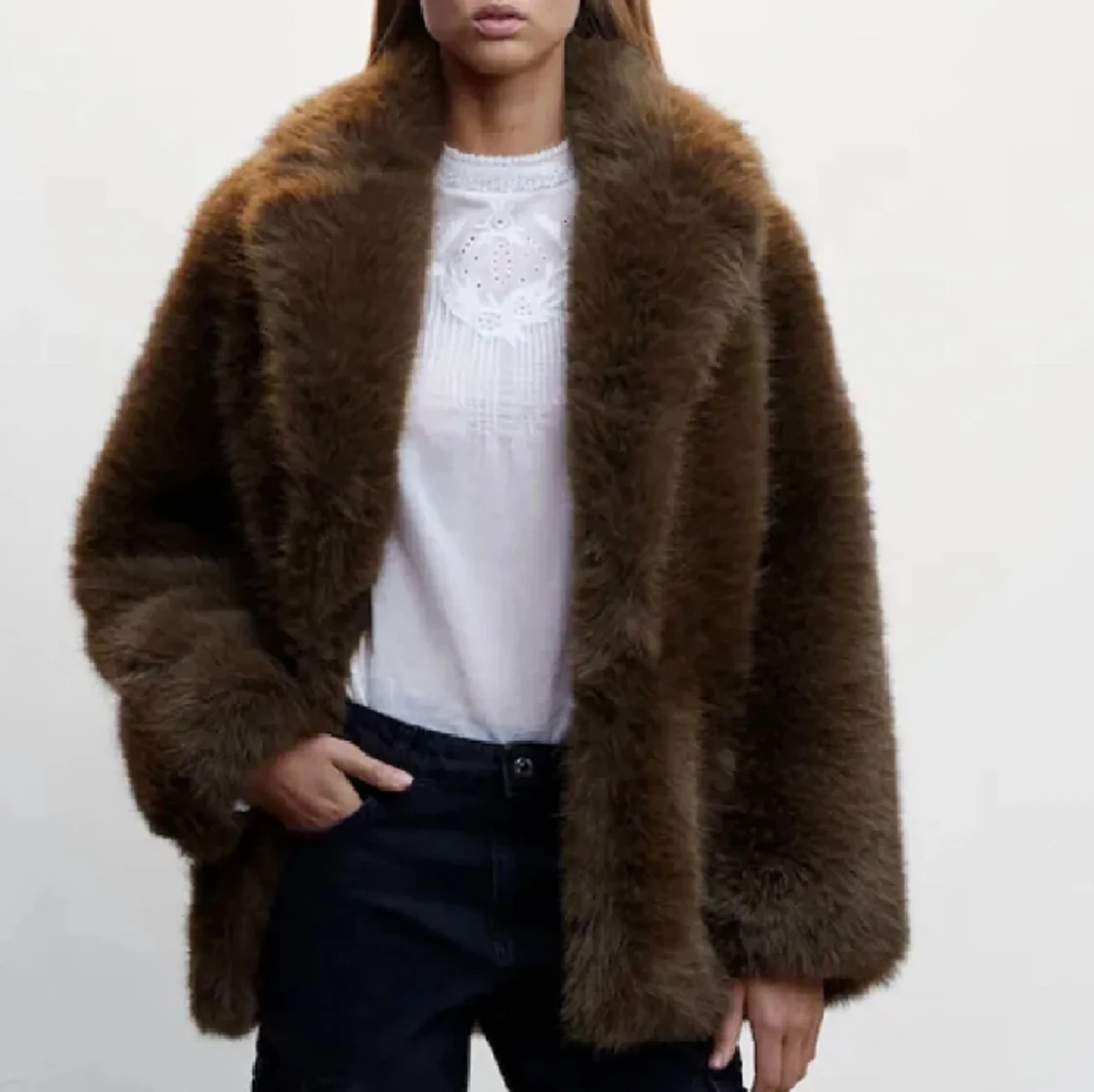 SÖKER MANGO PÄLSJACKA 2022