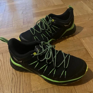 Gå/vandrings skor 40 - Gå/vandrings skor i storlek 40