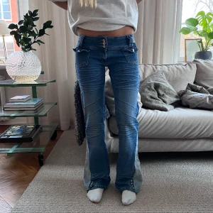 Jeans!  - Så snygga lågmidjade och coola jeans!!