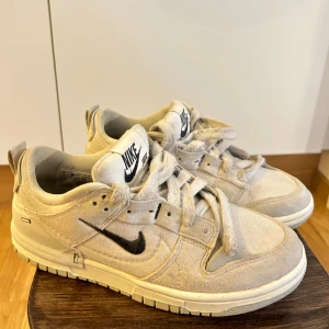 Nike dunk low disrupt - Köpta från Foot Locker för 1500:-