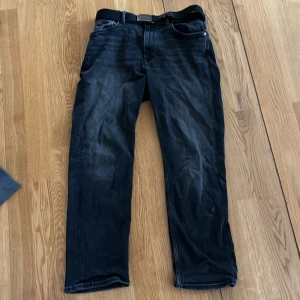 Gant jeans - De passar mig som är normal size och 160 cm lång, skick är 8/10. 