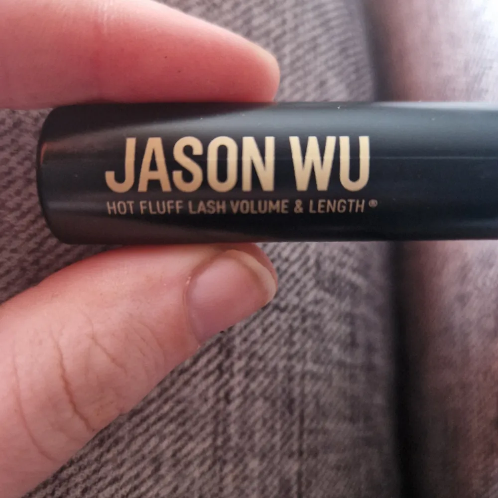 Helt ny mascara från märket Jason Wu Beauty. Volume and length. Övrigt.