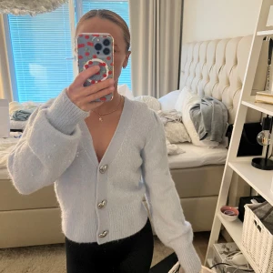 Otter stories Tröja - Nästan oanvänd i storlek XS Nypris 800kr