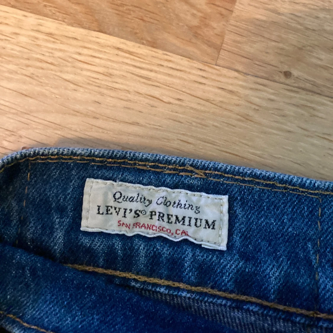 Bootcut levi’s jeans - 90