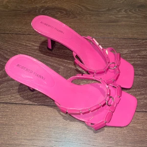 Rosa klackar - Roberto vianni rosa vintage klackar i storlek 38