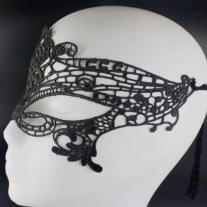 Spets Mask - Finns fler kvar, sammafrakt  49kr/st