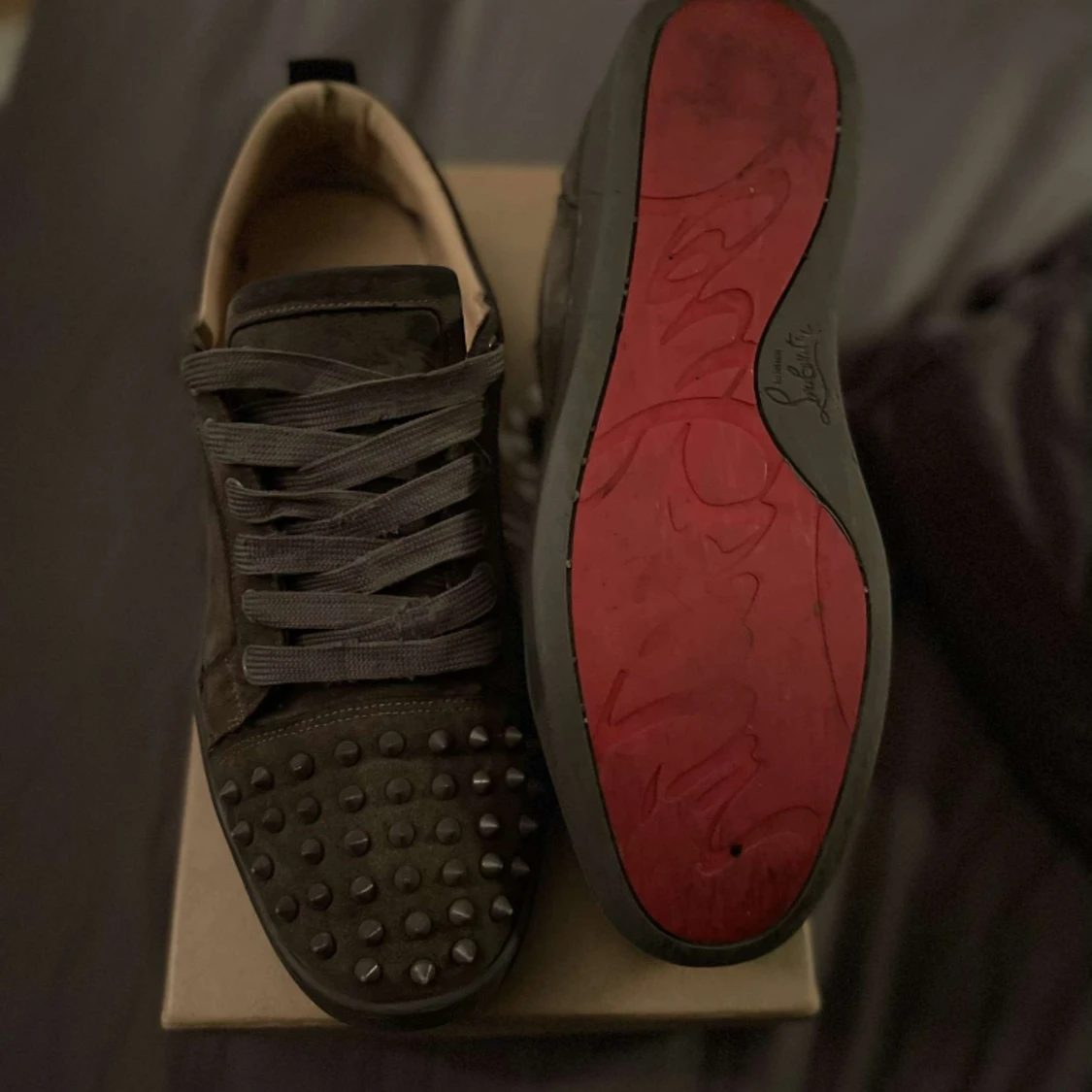 Louboutin skor grå - 91