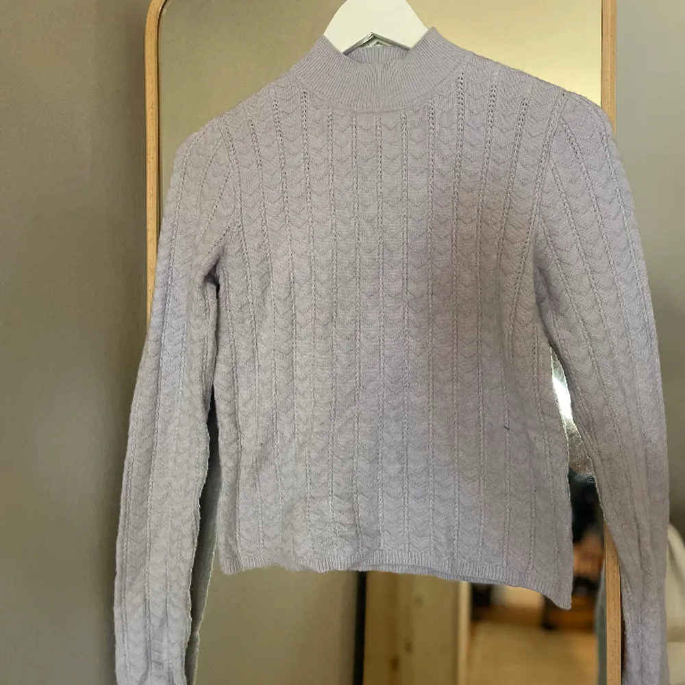 Stickad tröja från Lindex, storlek XS. . Tröjor & Koftor.