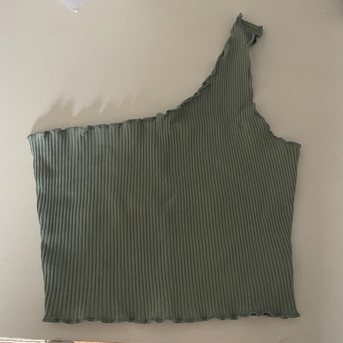 One shoulder topp - 90