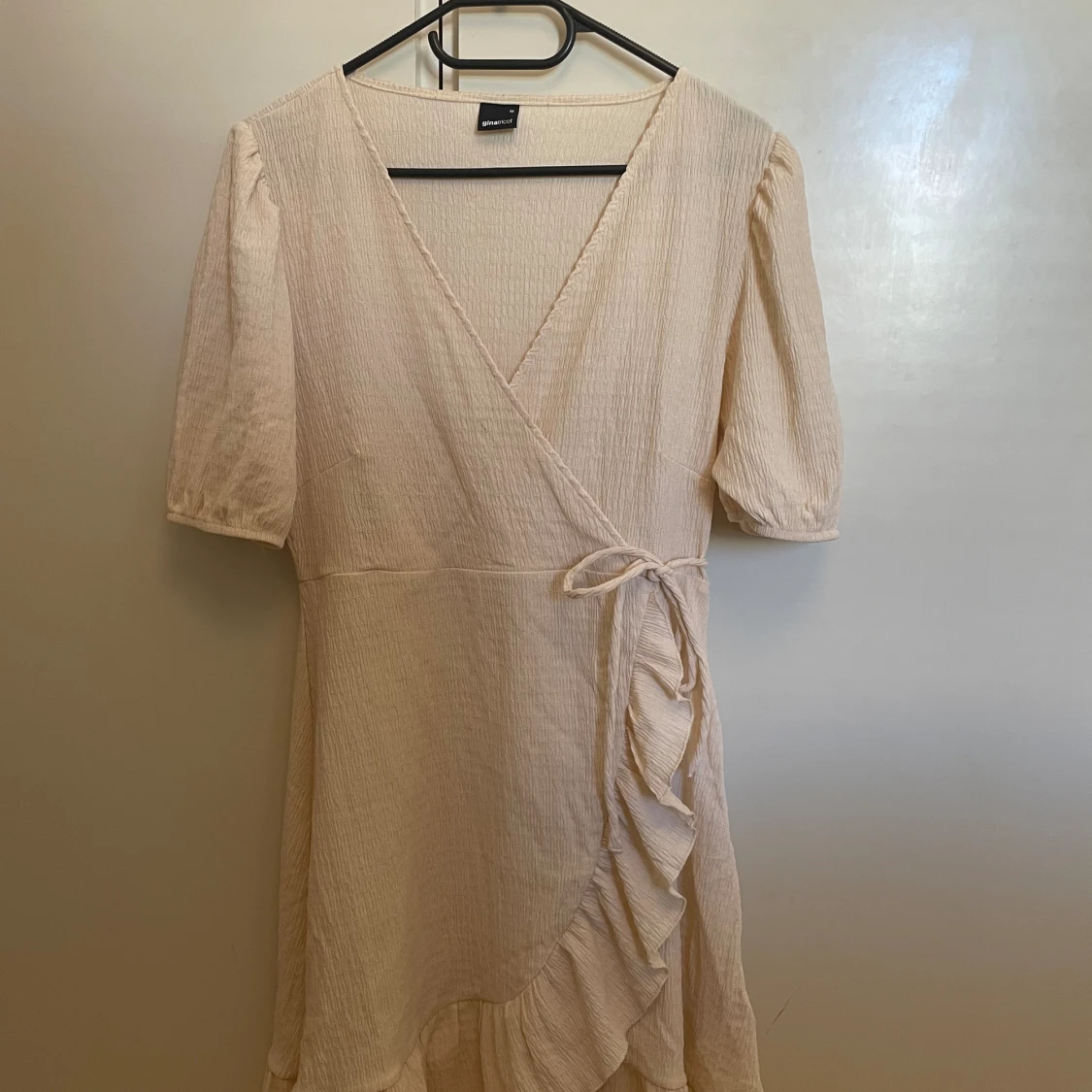 Klänning cremefärgad 