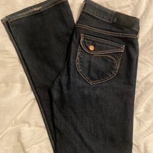 Lågmidjade Jeans - Bootcut Jeans♡ Frågor? Kontakta mig, svarar snabbt♡ W29/L32 