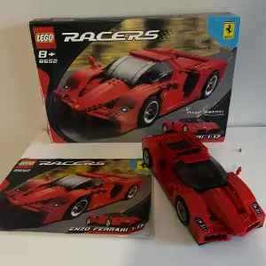 Säljer en Lego Enzo Ferrari, från settet Racers/Speed Champions/Creator/Technic. Komplett med original kartong och beskrivning! Tillverkas inte längre av LEGO, den är från 2005. Väldigt svårt att få tag på. Den andra bilen kan också byggas(5e bilden)