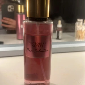 Victoria secrets - Det luktar blommig jätte fresch för sommaren 💗💗