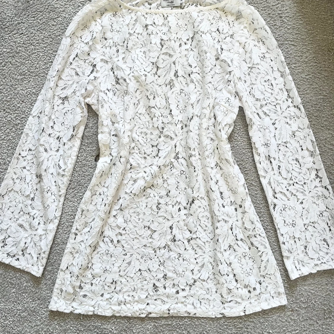Vit spetsklänning  - 90