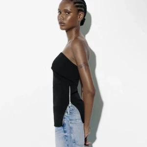 Svart zara tubtopp - Dragkedjor på sidorna, använd enstaka gånger, väldigt stretchig 