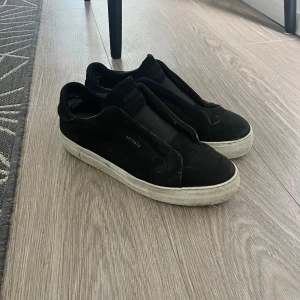 Arigato skor - Laceless arigatos storlek 43 fint skick endast lite smutsiga 